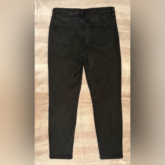 Buffalo David Bitton Monochrome Knit Sweater and David Bitton washed wear jeans - Picture 8 of 8